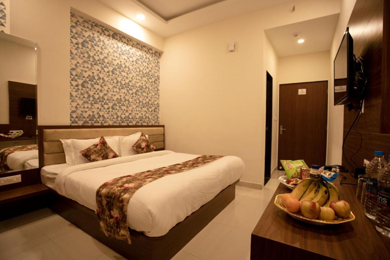 Hotel Bhairav Bagh With Swimming Pool 우다이푸르 외부 사진